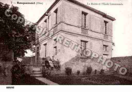 Ville de ROCQUEMONT, carte postale ancienne