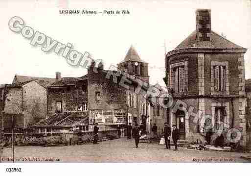 Ville de LUSIGNAN, carte postale ancienne