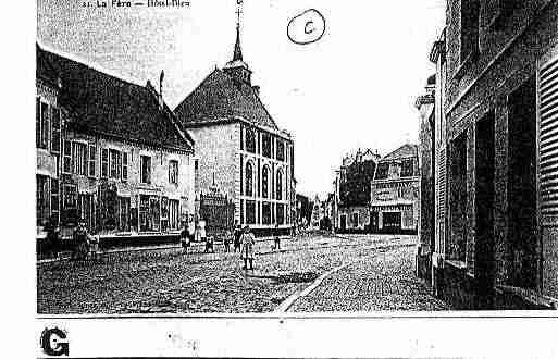 Ville de FERE(LA), carte postale ancienne