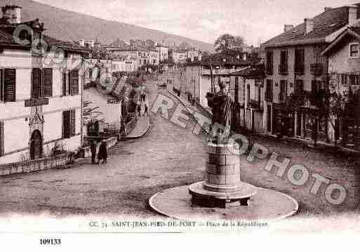 Ville de SAINTJEANPIEDDEPORT, carte postale ancienne