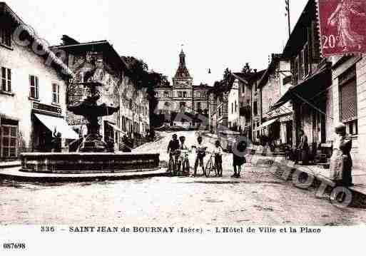 Ville de SAINTJEANDEBOURNAY, carte postale ancienne