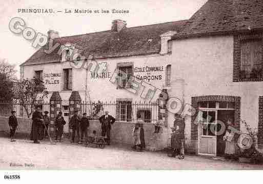 Ville de PRINQUIAU, carte postale ancienne