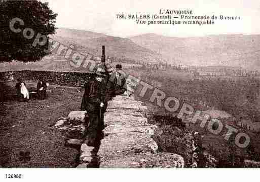 Ville de SALERS, carte postale ancienne