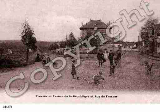 Ville de FRESNES, carte postale ancienne