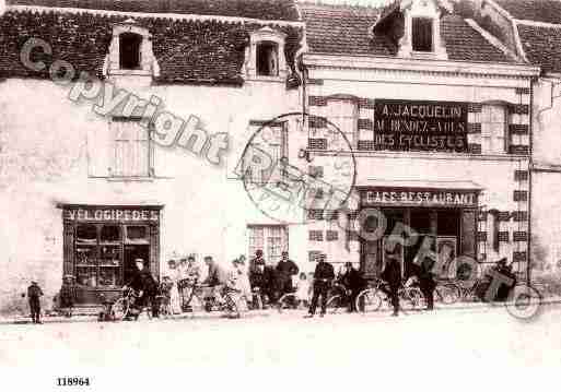 Ville de SAINTSAVIN, carte postale ancienne