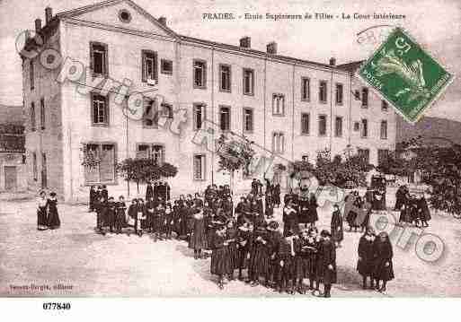 Ville de PRADES, carte postale ancienne