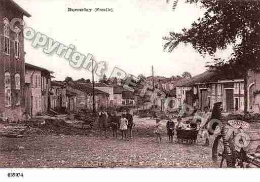 Ville de DONNELAY, carte postale ancienne