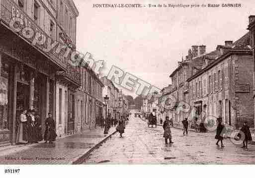 Ville de FONTENAYLECOMTE, carte postale ancienne