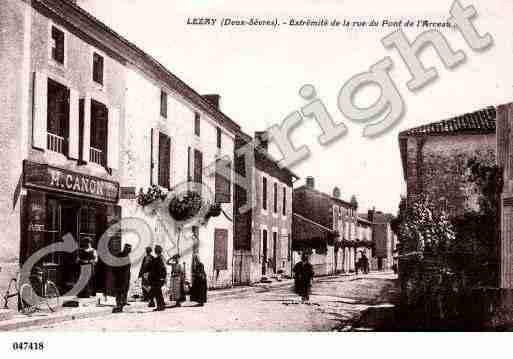 Ville de LEZAY, carte postale ancienne