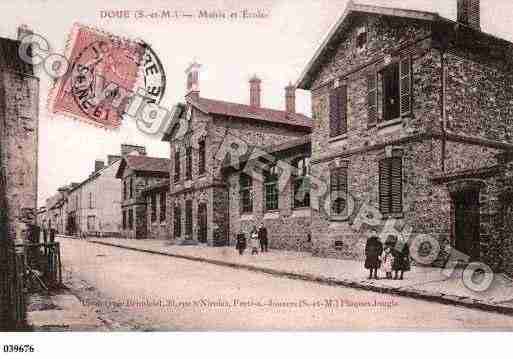 Ville de DOUE, carte postale ancienne