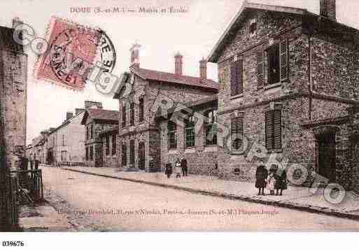 Ville de DOUE, carte postale ancienne