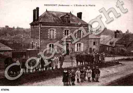 Ville de MESMONT, carte postale ancienne