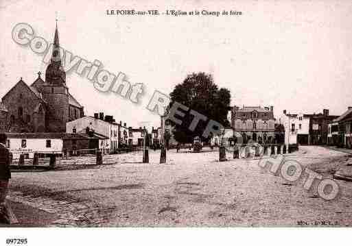 Ville de POIRESURVIE(LE), carte postale ancienne